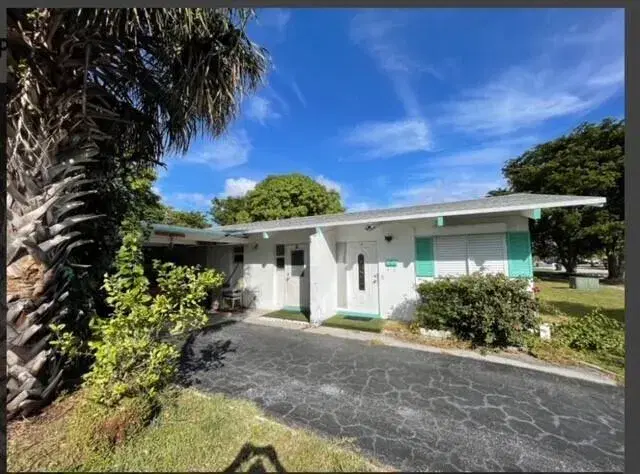 Picture of 413 Ontario Place, West Palm Beach, FL 33409