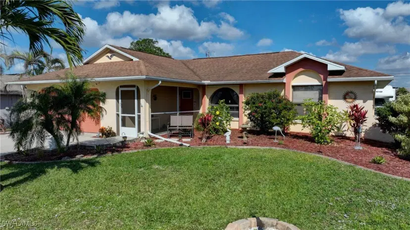 Picture of 1127 SE 17Th Ter, Cape Coral FL 33990