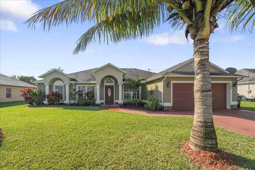 Picture of 702 SW Haas Avenue, Port St Lucie FL 34953