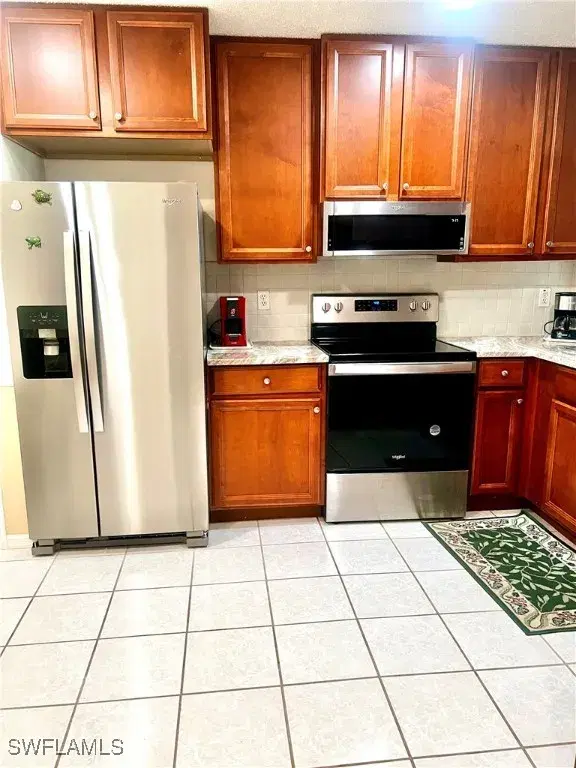 Picture of 725 Landover Ct 204, Naples FL 34104