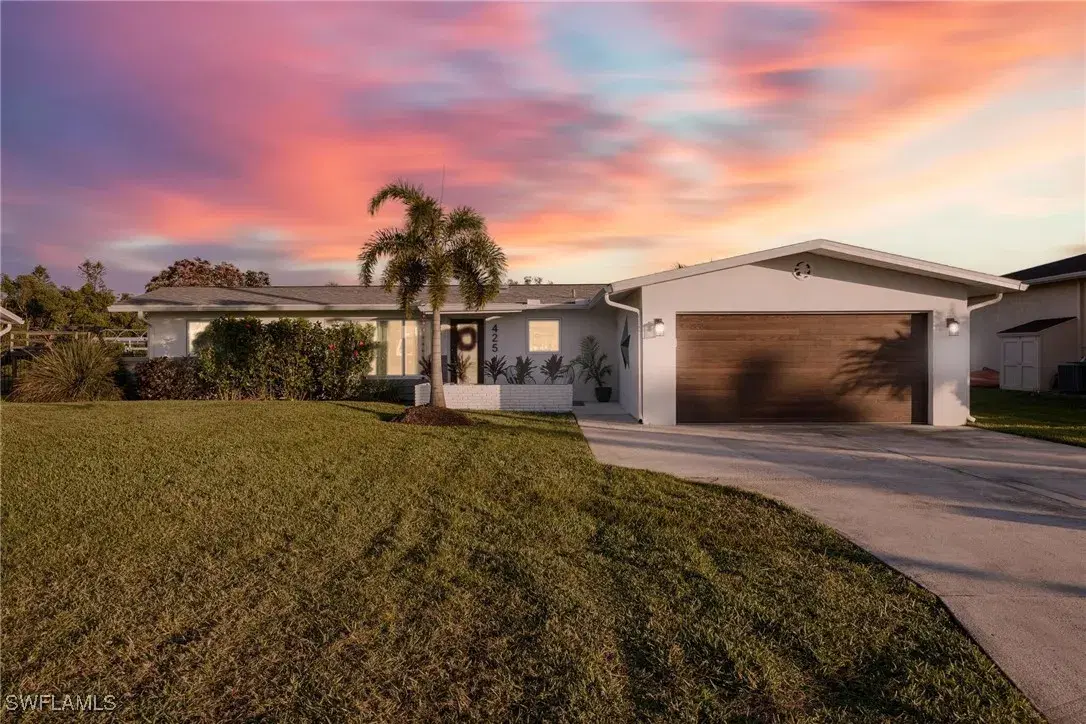 Picture of 425 Grenier Dr, North Fort Myers, FL 33903