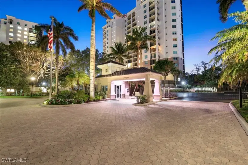 Picture of 455 Cove Tower Dr 801, Naples, FL 34110