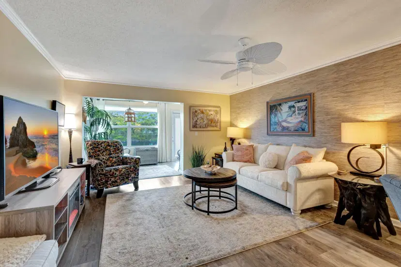 Picture of 147 Lake Anne Drive, West Palm Beach FL 33411