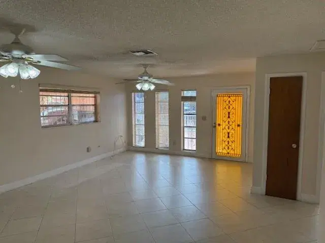 Picture of 625 SE 6Th Pl, Hialeah FL 33010