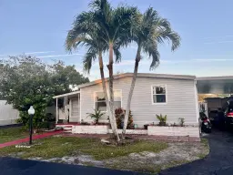 Picture of 6720 NW 45Th Way R-05, Coconut Creek, FL 33073