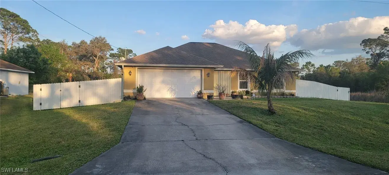 Picture of 225 Beckley Dr, Lehigh Acres, FL 33974