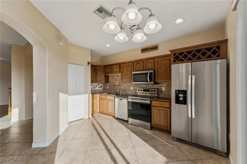 Picture of 3354 Dandolo Cir, Cape Coral FL 33909