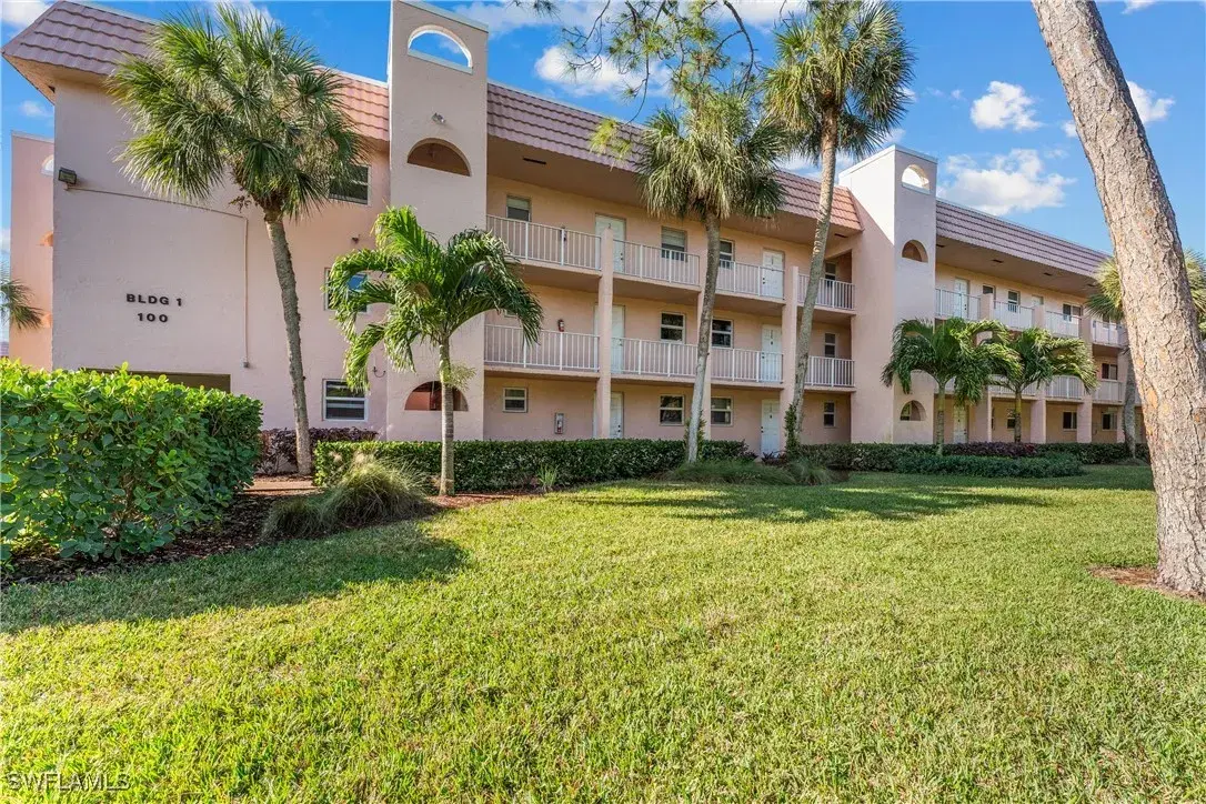 Picture of 100 Forest Lakes Blvd 107, Naples, FL 34105