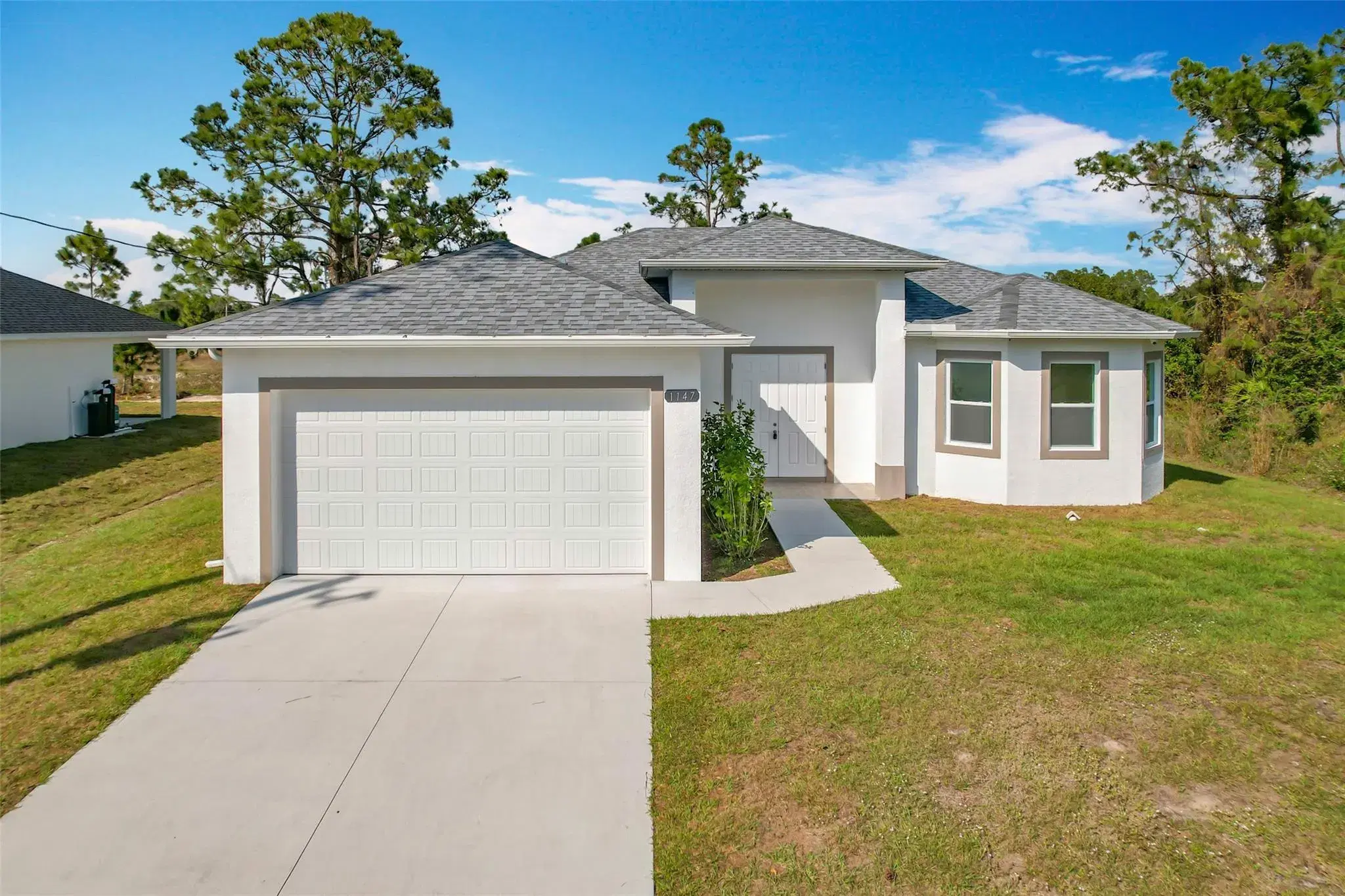 Picture of 1147 Antonio St E, Lehigh Acres, FL 33974