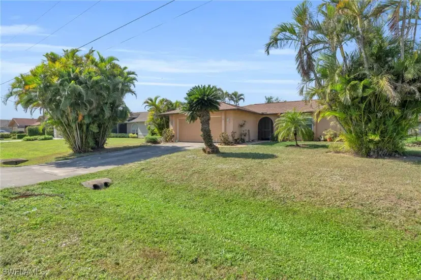 Picture of 512 SE 17Th Pl, Cape Coral FL 33990