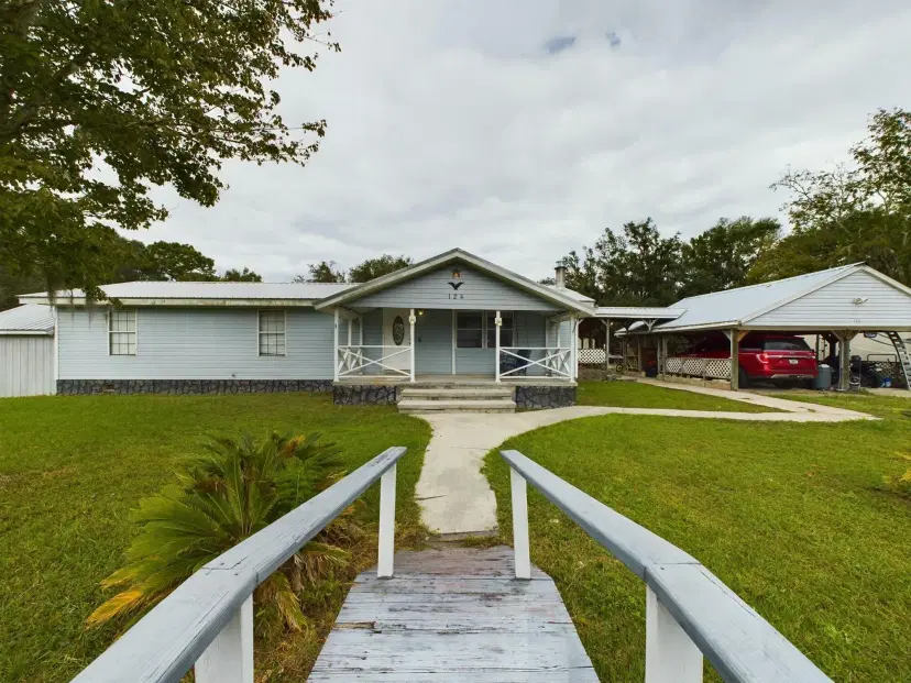 Picture of 124 E Grandview Drive, East Palatka FL 32131