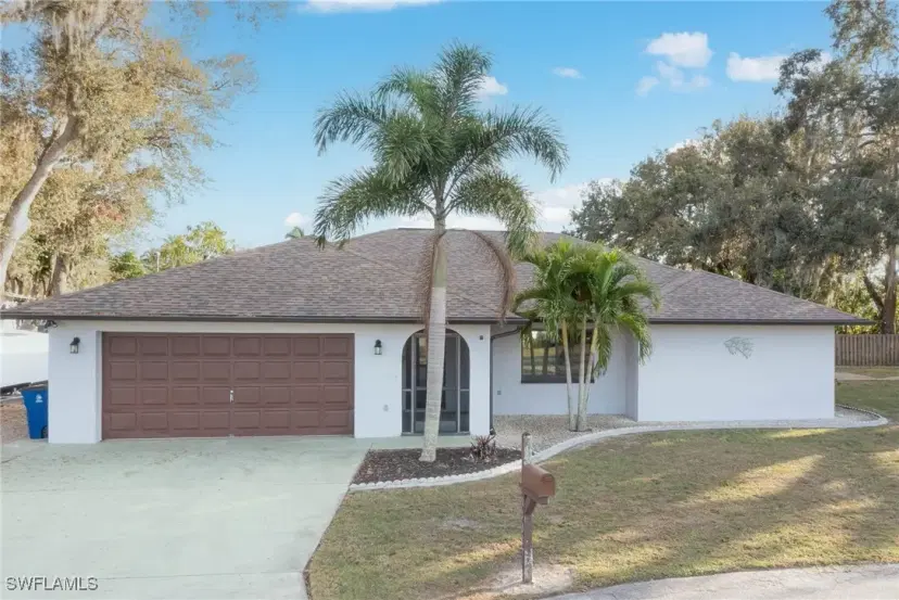 Picture of 14807 Riverview Ct, Fort Myers FL 33905