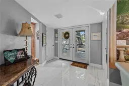 Picture of 300 Broadview Dr, Fort Myers, FL 33905