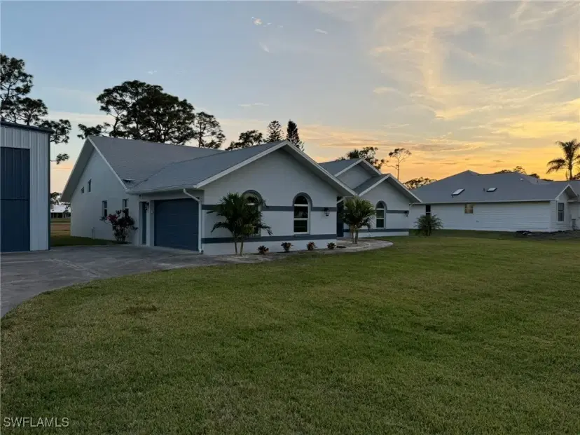 Picture of 3740 Downwind Ln, North Fort Myers FL 33917