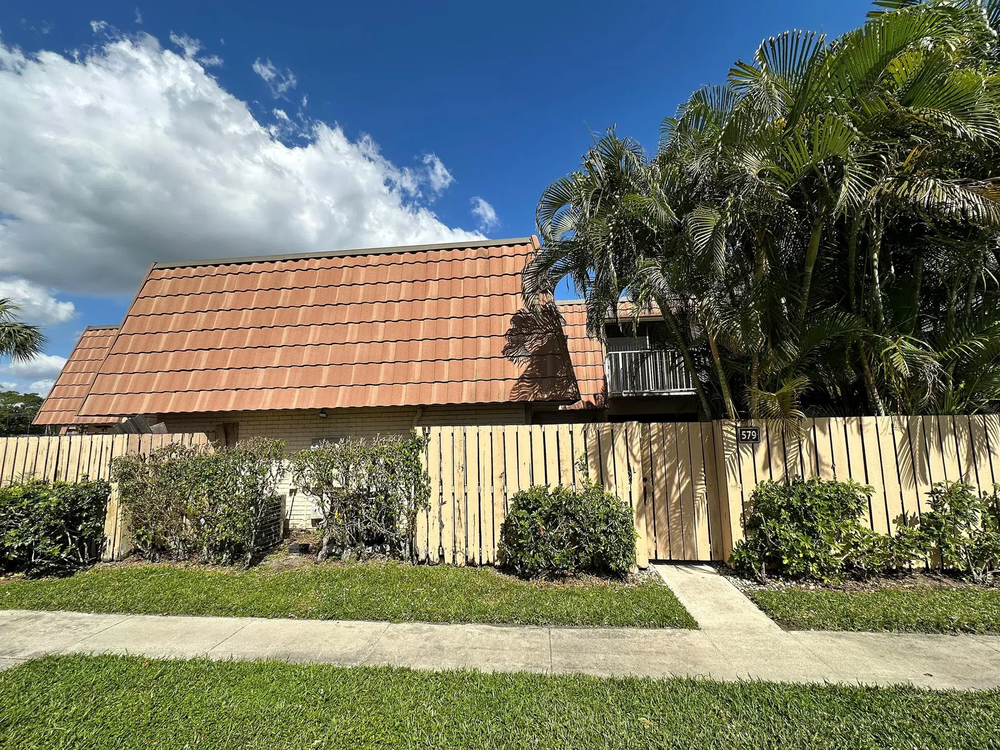 Picture of 579 Green Springs Place, West Palm Beach, FL 33409