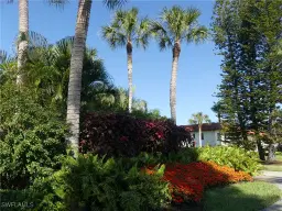 Picture of 4333 27Th Ct Sw 9-201, Naples, FL 34116