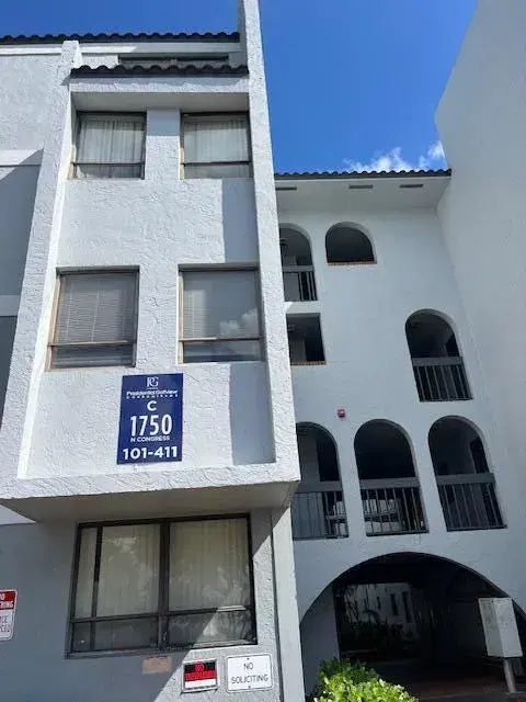 Picture of 1750 N Congress Avenue 106, West Palm Beach FL 33401