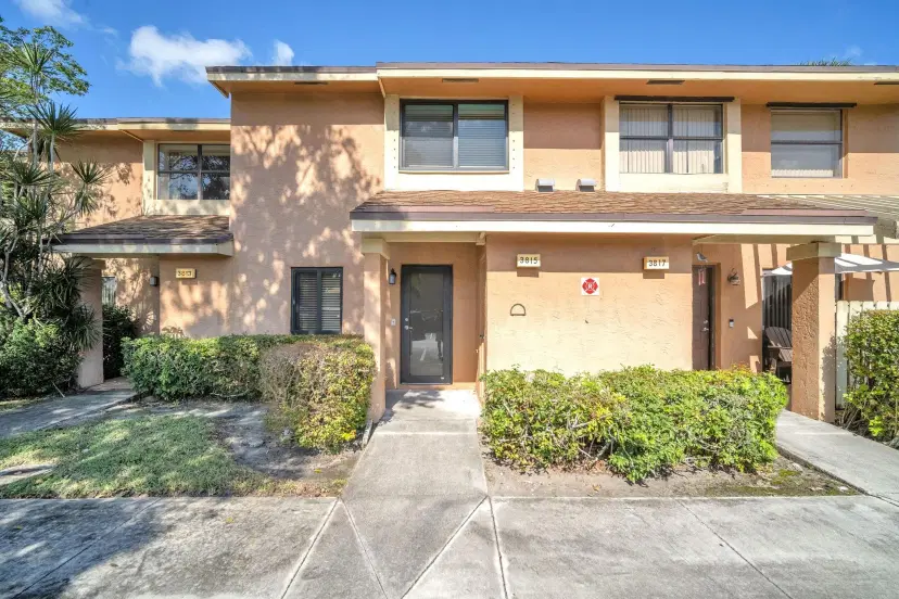 Picture of 3815 Carambola Cir 28108, Pompano Beach FL 33066