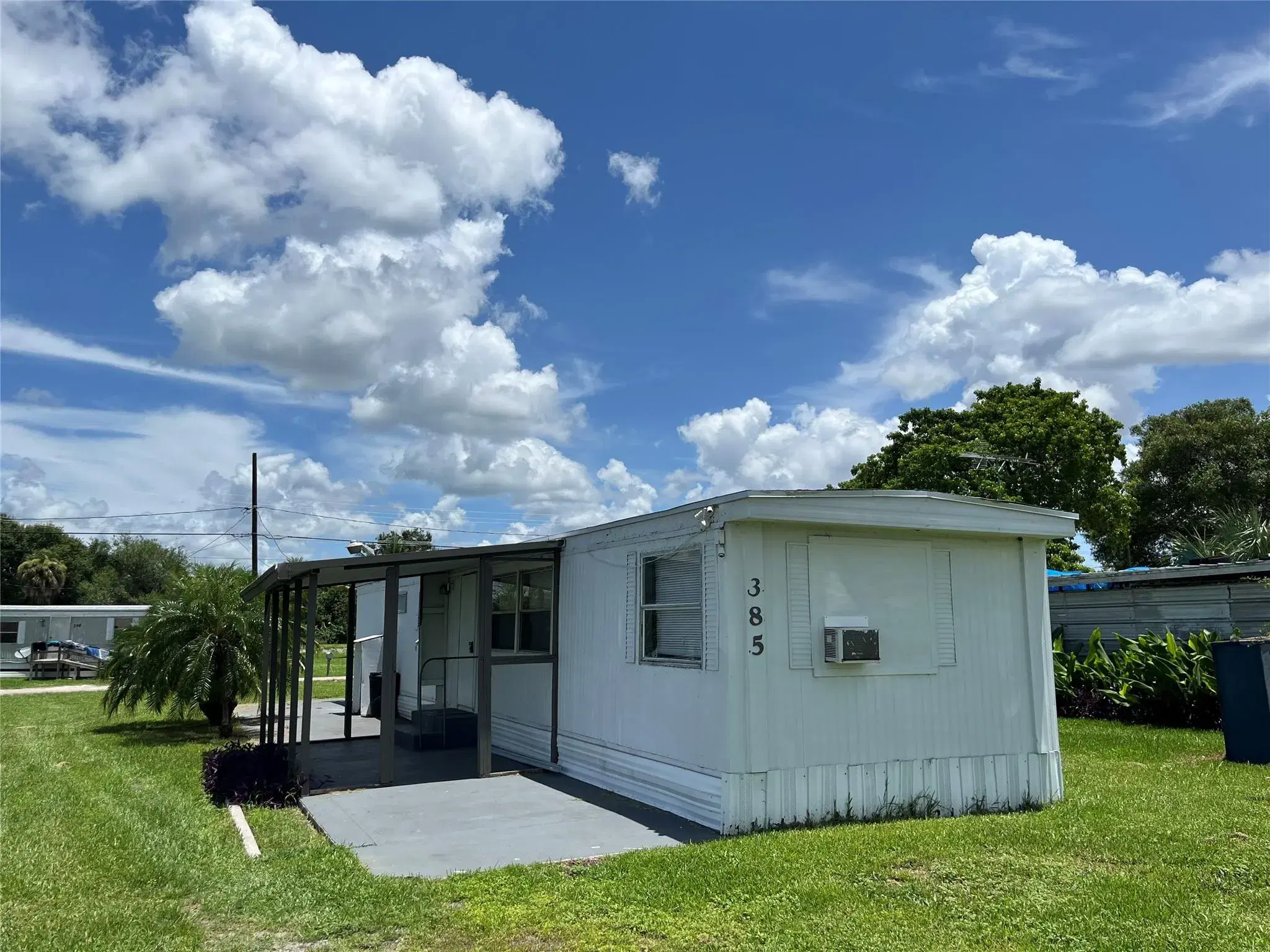 Picture of 385 Ave H, Moore Haven, FL 33471