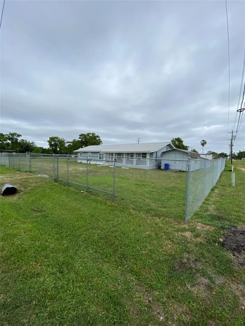 Picture of 298 5Th St, Moore Haven FL 33471