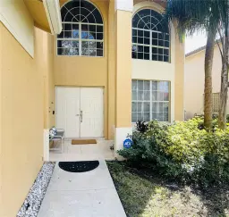 Picture of 18510 NW 11Th Ct, Pembroke Pines, FL 33029