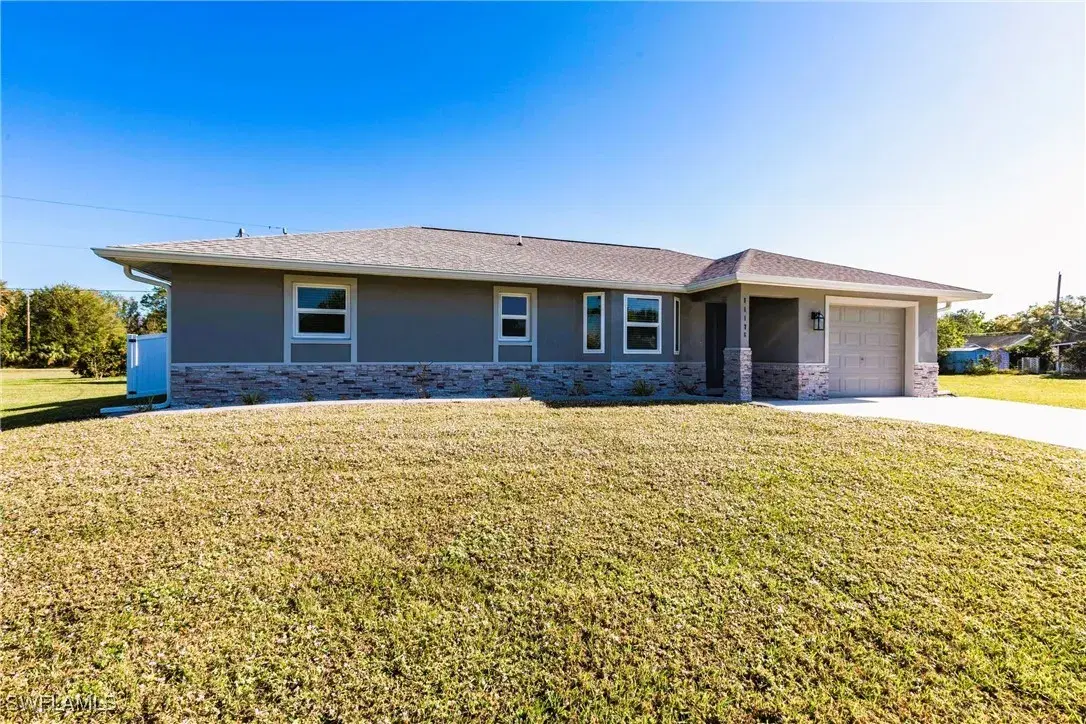 Picture of 11176 3Rd Ave, Punta Gorda, FL 33955