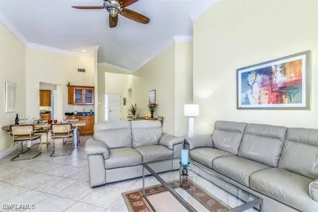 Picture of 66 Fountain Cir, Naples FL 34119