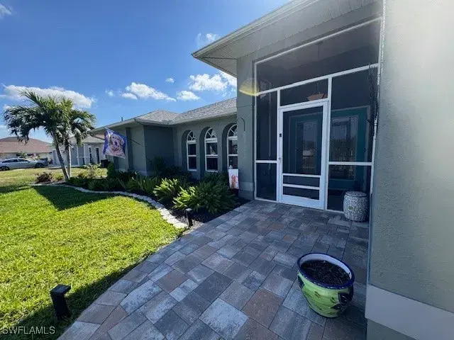 Picture of 2528 SW 1St St, Cape Coral FL 33991