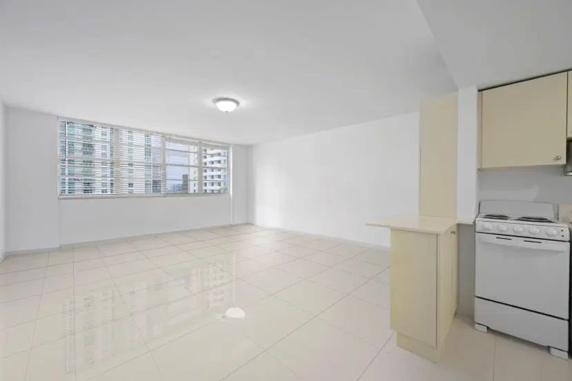 Picture of 999 Brickell Bay Dr 1909, Miami FL 33131