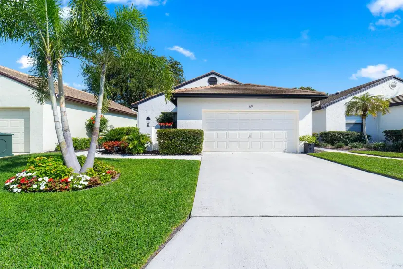 Picture of 69 Ironwood Way, Palm Beach Gardens FL 33418