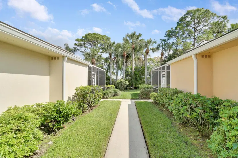 Picture of 1256 NW Sun Terrace Circle 19B, Port St Lucie FL 34986