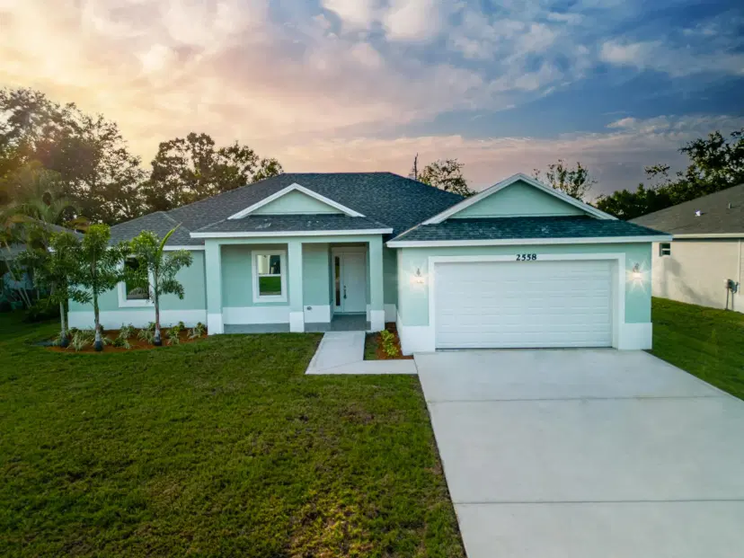 Picture of 925 SW Eureka Avenue, Port St Lucie FL 34953