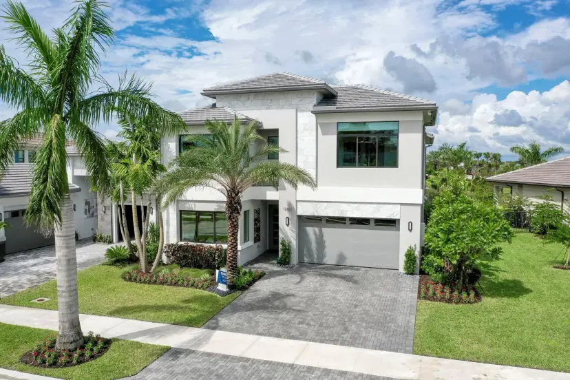 Picture of 10040 Heron Flock Drive, Palm Beach Gardens FL 33412