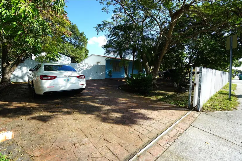 Picture of 10451 SW 184Th Street, Miami FL 33157