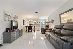 Picture of 2920 Crosley Drive E B, West Palm Beach, FL 33415