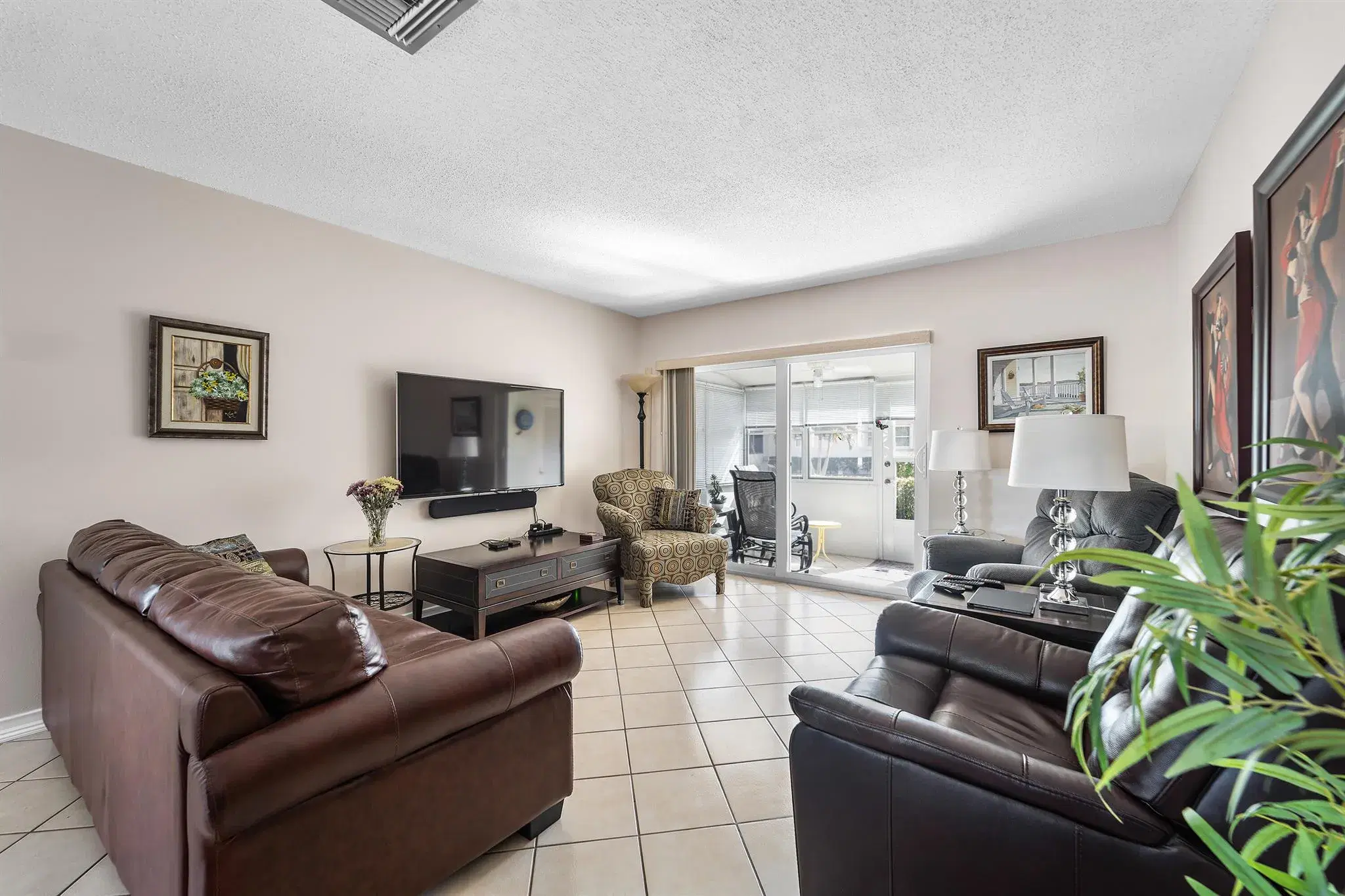 Picture of 2536 E Emory Drive J, West Palm Beach, FL 33415