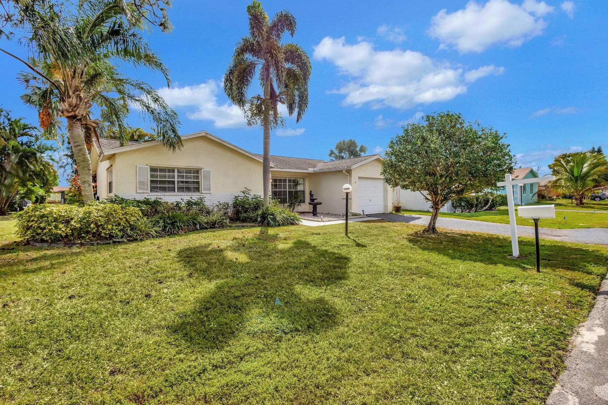 Picture of 7288 Pine Park Drive N, Lake Worth, FL 33467