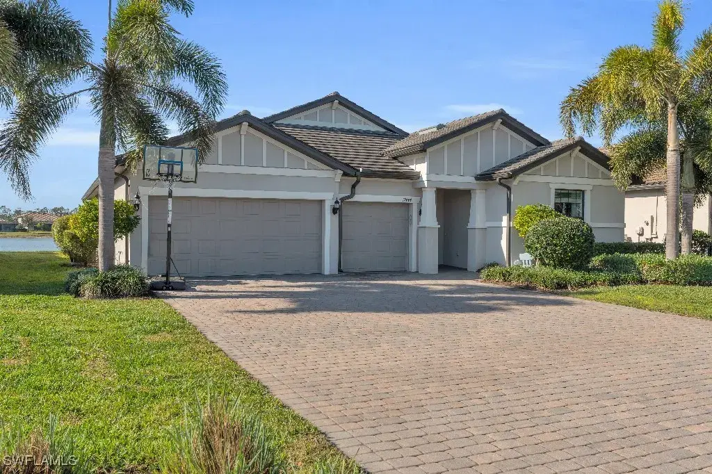 Picture of 17444 Newberry Ln, Estero, FL 33928