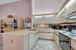 Picture of 1141 Summit Place Circle A, West Palm Beach, FL 33415