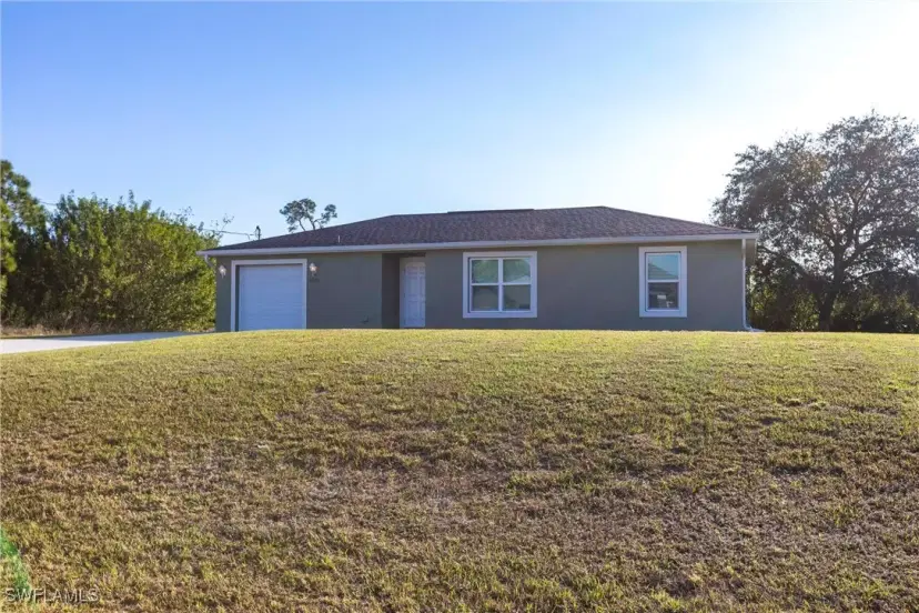 Picture of 5061 N Obispo Cir, Labelle FL 33935