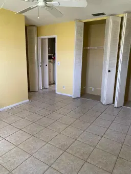 Picture of 2804 Crosley E Drive E Apt E, West Palm Beach, FL 33415