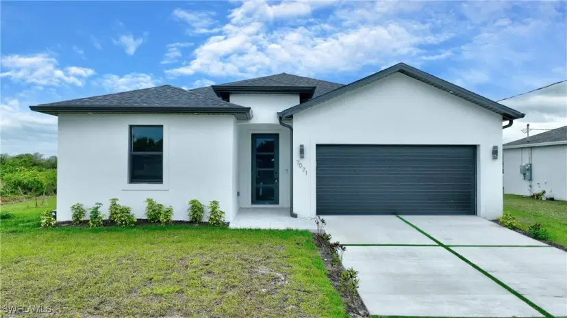 Picture of 7071 Tide Cir, Labelle FL 33935