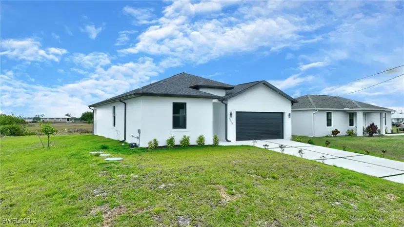 Picture of 7071 Tide Cir, Labelle FL 33935