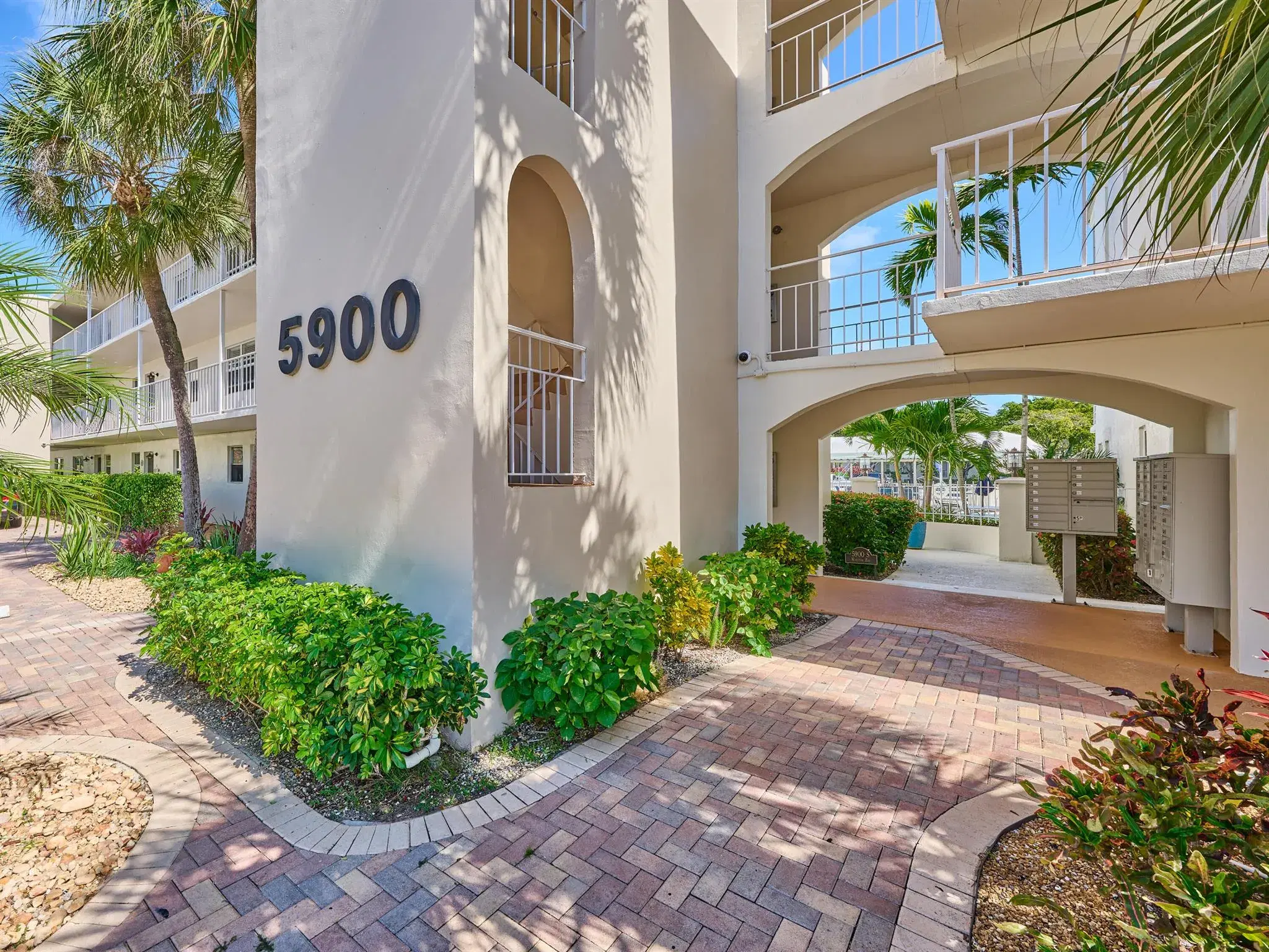 Picture of 5900 NE 7Th Avenue 204N, Boca Raton, FL 33487