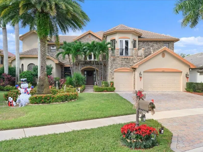 Picture of 10596 Versailles Boulevard, Wellington FL 33449