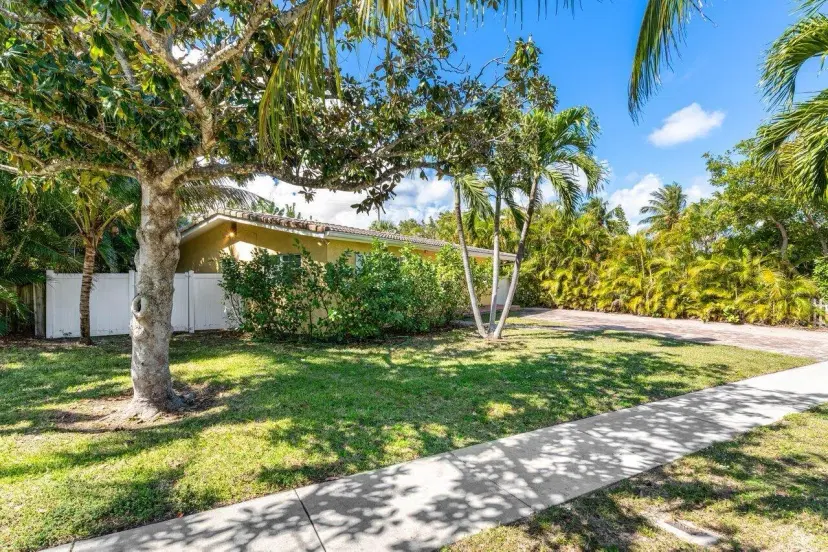 Picture of 1495 NE 4Th Avenue, Boca Raton FL 33432