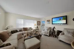 Picture of 1516 S Lakeside Drive 412, Lake Worth Beach, FL 33460