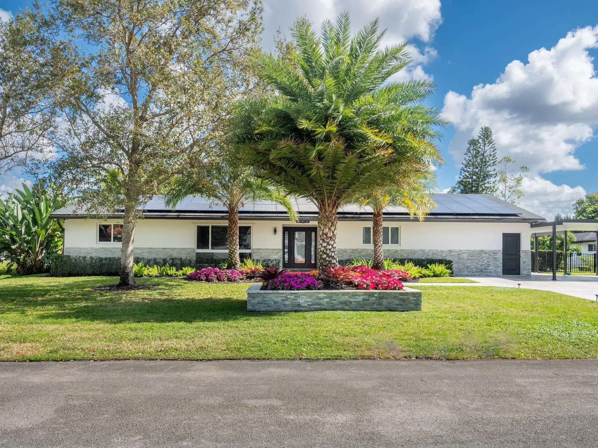 Picture of 5050 SW 168Th Avenue, Southwest Ranches, FL 33331