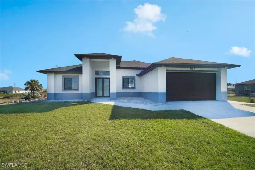 Picture of 2507 NE 1St Ave, Cape Coral FL 33909