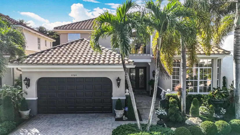 Picture of 9709 Cobblestone Creek Drive, Boynton Beach FL 33472